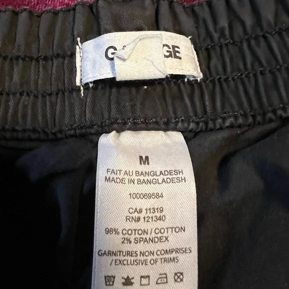 Black Cargo Joggers! Size medium | Stretchy material - Picture 3 of 3